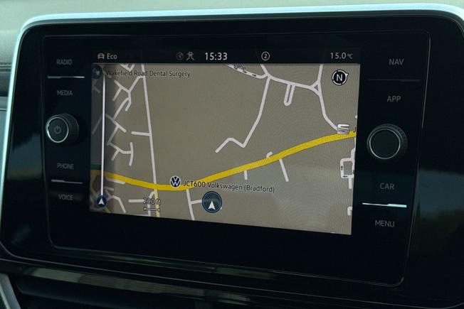 VOLKSWAGEN T-Roc Photo 14