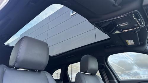 Land Rover Range Rover Velar Photo autoimg-684cbe2b8eaa97efd82406a87aeb7bbadba3694b.jpg