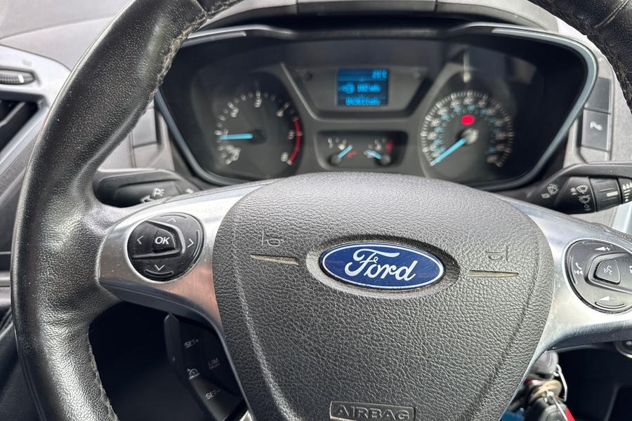 Ford Transit Custom Photo autoimg-684e1ae1094e04f4bace4e58ca47104ace4ab54e.jpg