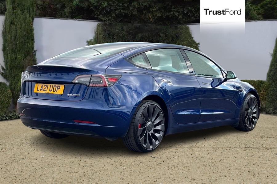 TESLA Model 3 Photo autoimg-6850127c1cc8ac965b42d27ead530914d6a75359.jpg