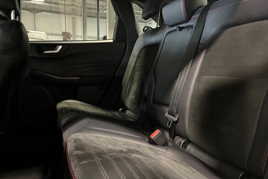 Ford Kuga Photo autoimg-68527ba6a78e0cedcd163325b94b13e3cbaf687b.jpg