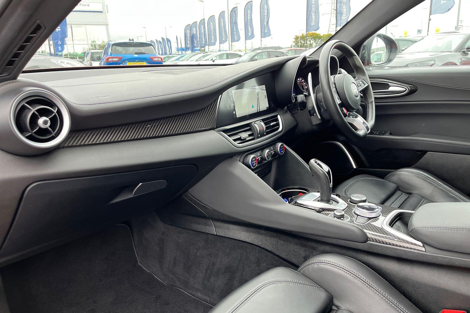 Alfa Romeo GIULIA Photo 17