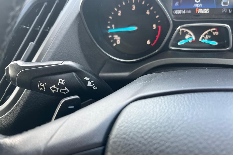 Ford KUGA Photo autoimg-685832f7852f1ad3f9628d39a4c867a3985794b1.jpg