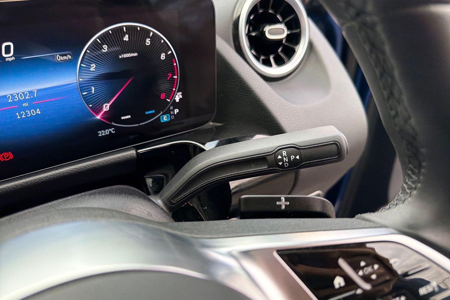 Mercedes-Benz GLA Photo 14