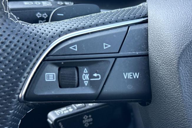 AUDI Q3 Photo 16