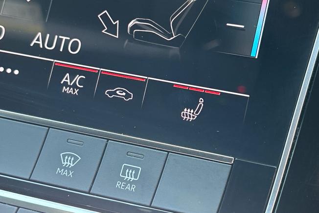 AUDI Q7 Photo 57