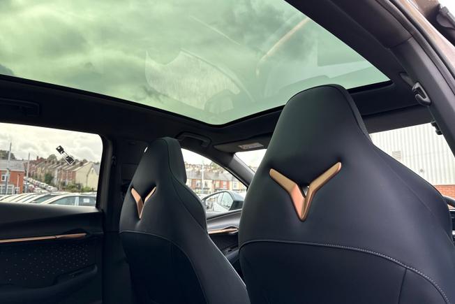 CUPRA Tavascan Photo 21