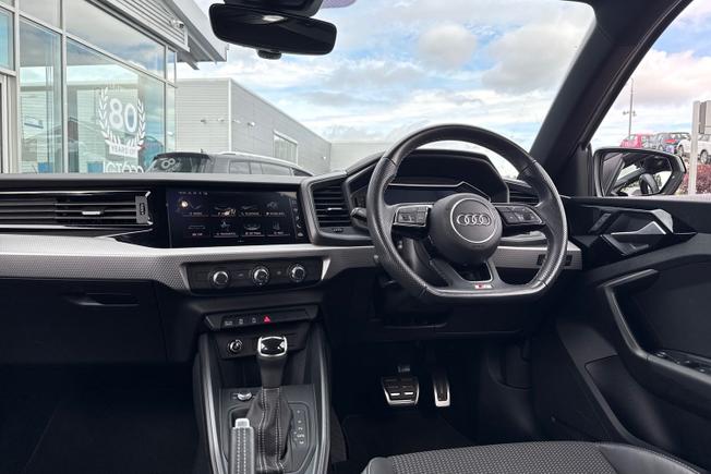 AUDI A1 Photo 38