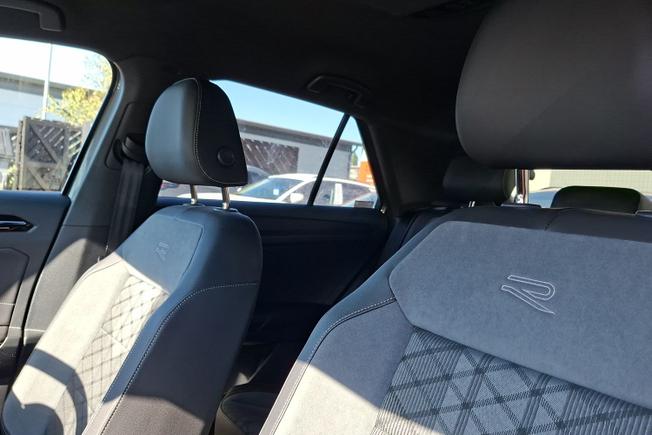 Volkswagen T-Roc Photo 22