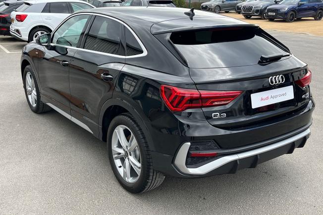 AUDI Q3 Photo 56
