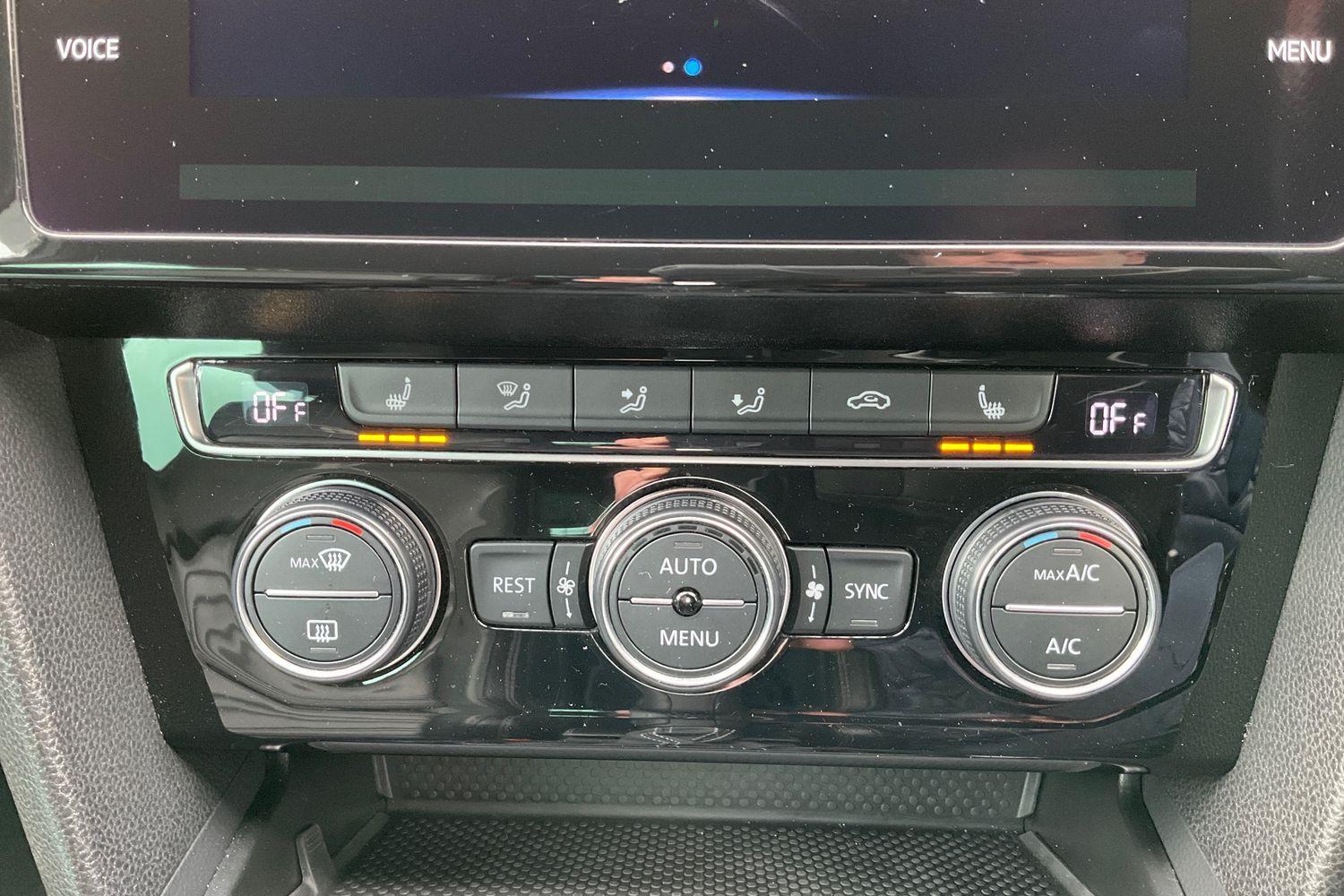 Volkswagen PASSAT Photo 28