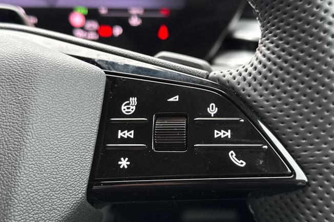 Audi Q4 e-tron Photo 18