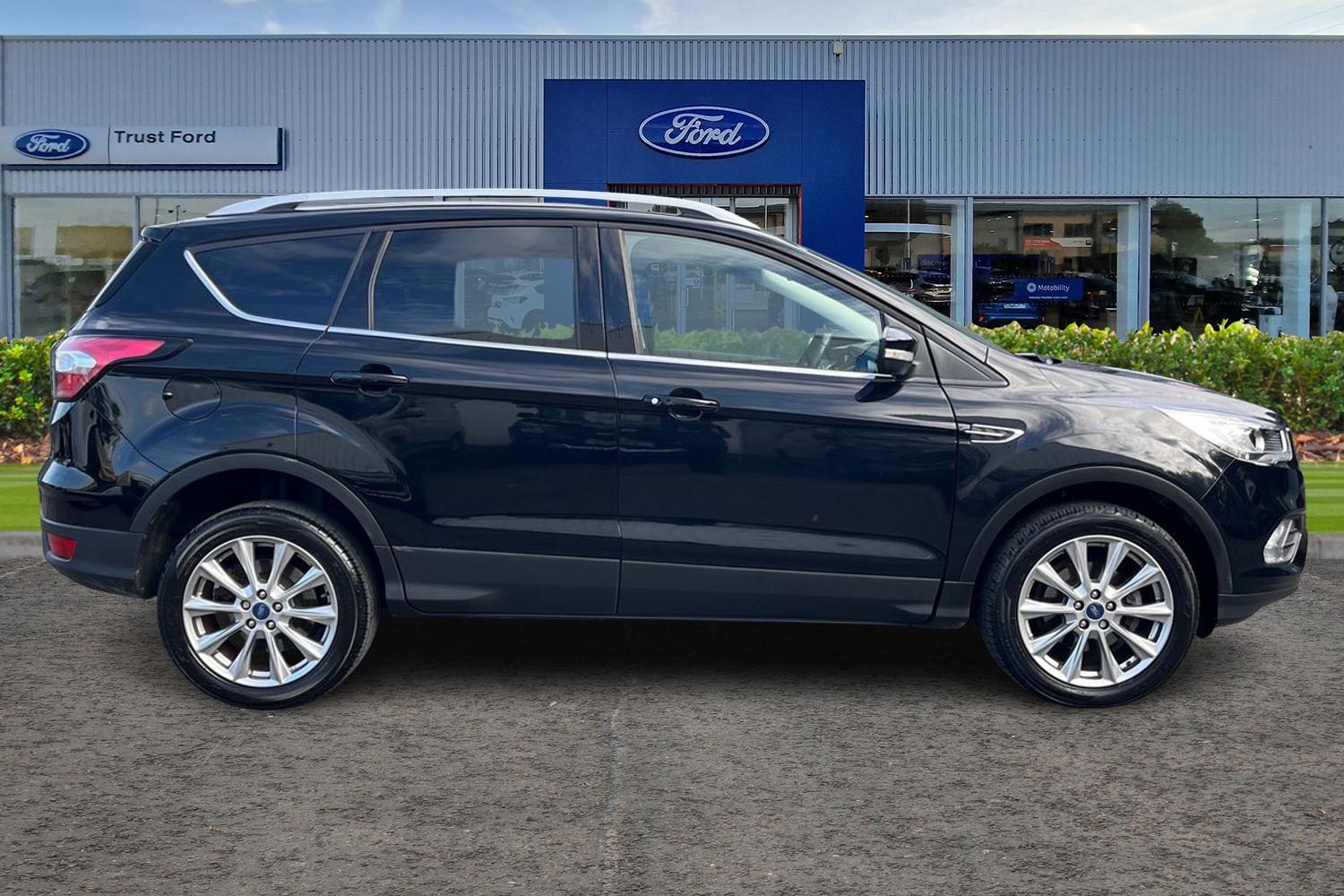 Ford KUGA Photo 2