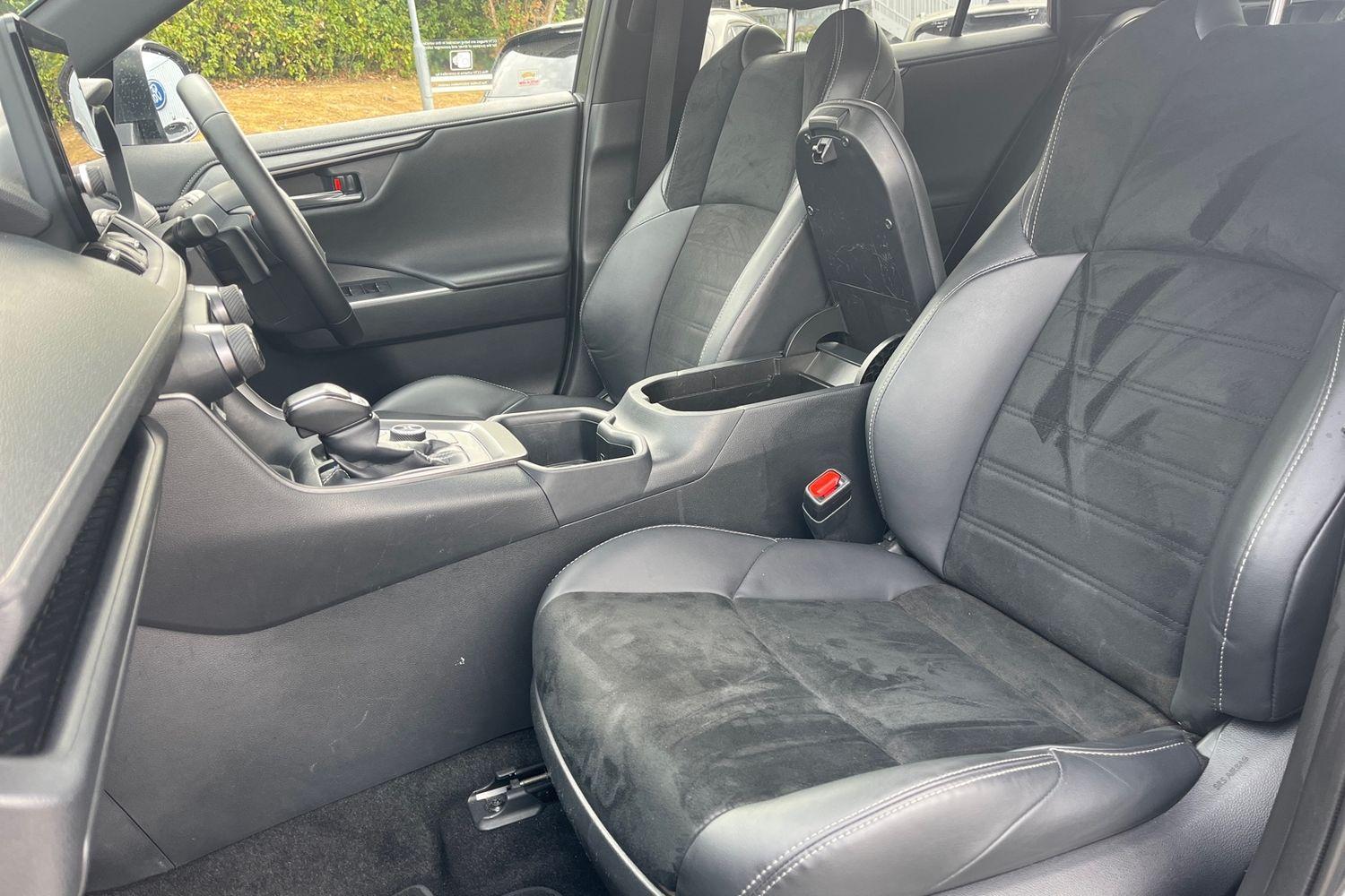Toyota RAV4 Photo 18
