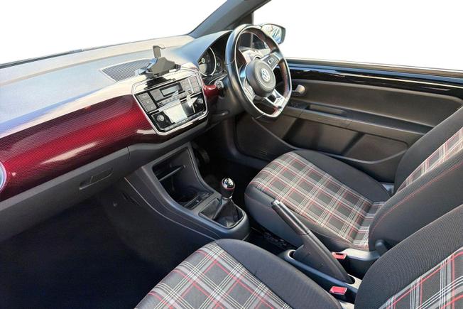 VOLKSWAGEN UP Photo 2
