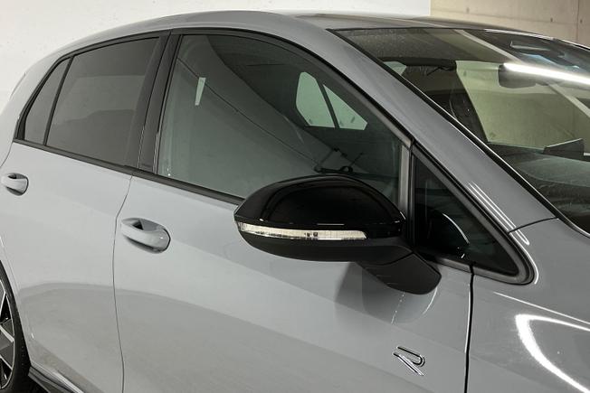 VOLKSWAGEN Golf Photo 20