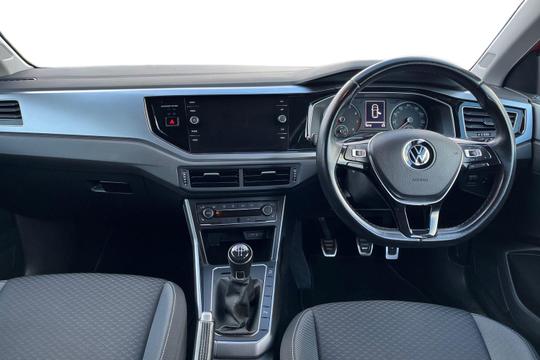 Volkswagen Polo Photo autoimg-68723883a5d77ce19d053368b59a6a22144403de.jpg