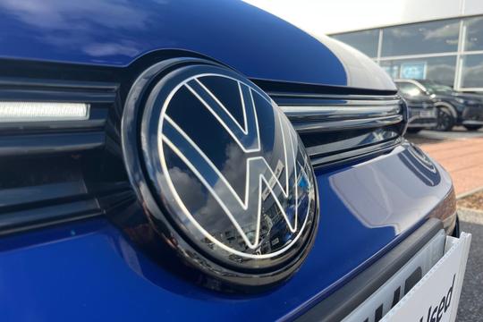 Volkswagen Golf Photo autoimg-6872e16cad6038bc94b3effaee8a7a931eba59ff.jpg