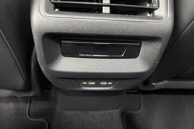 VOLKSWAGEN Tiguan Photo 33