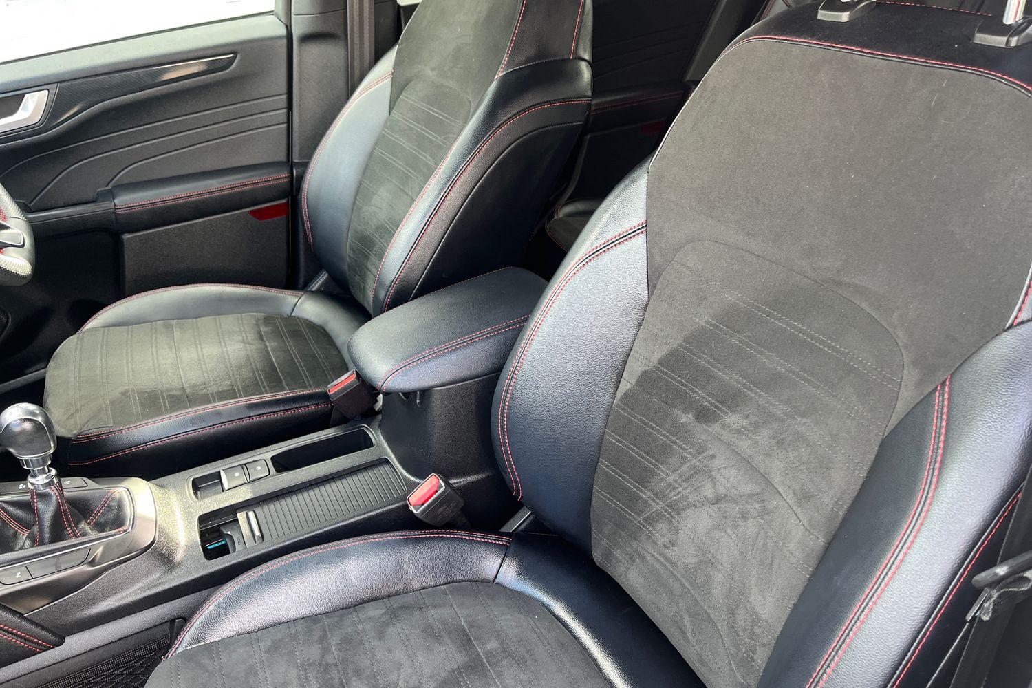 Ford KUGA Photo 18
