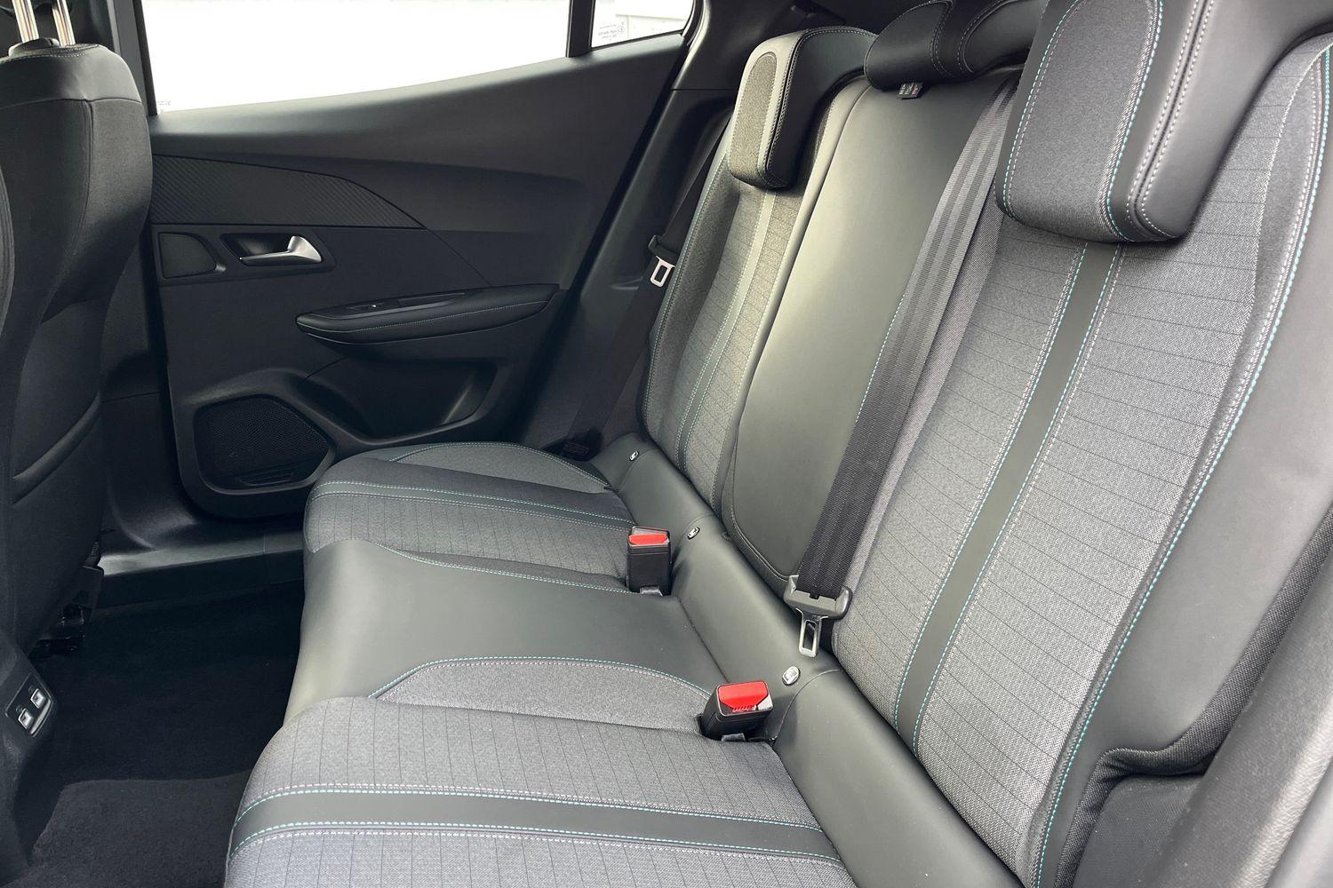 Peugeot 2008 Photo 19
