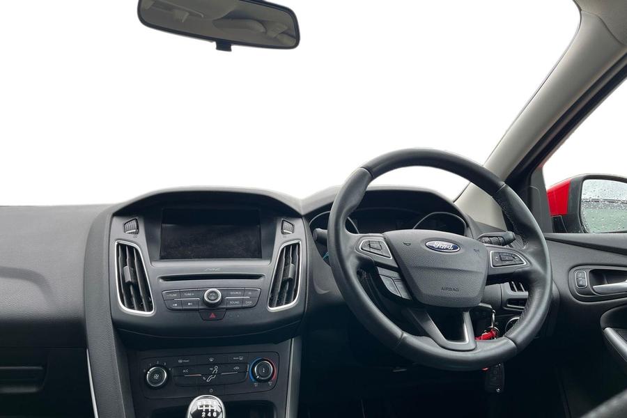 Ford FOCUS Photo autoimg-687b17a943c88139dbf71bda8f904f9a231210b2.jpg