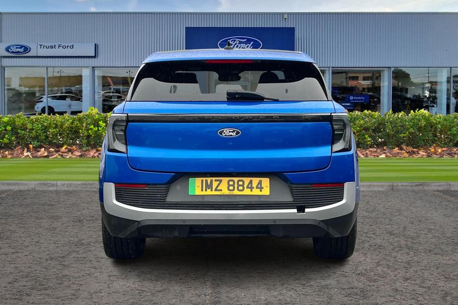 Ford Explorer Photo autoimg-687d0c2d5e4527f70e6277f5d709a234289a64a6.jpg