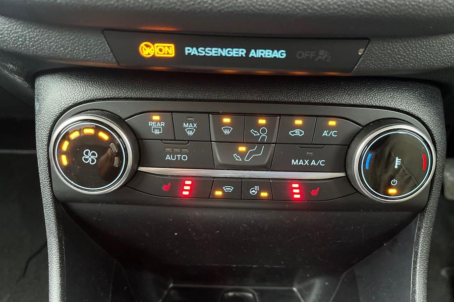 Ford FIESTA Photo autoimg-687f4287b78ca34563db267a93961b9c030de9e6.jpg