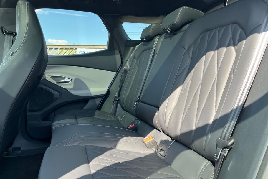 Used Ford EXPLORER 20