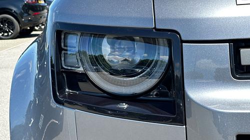Land Rover Defender Photo autoimg-6882ace04540086775365457ba9f79640476a17d.jpg