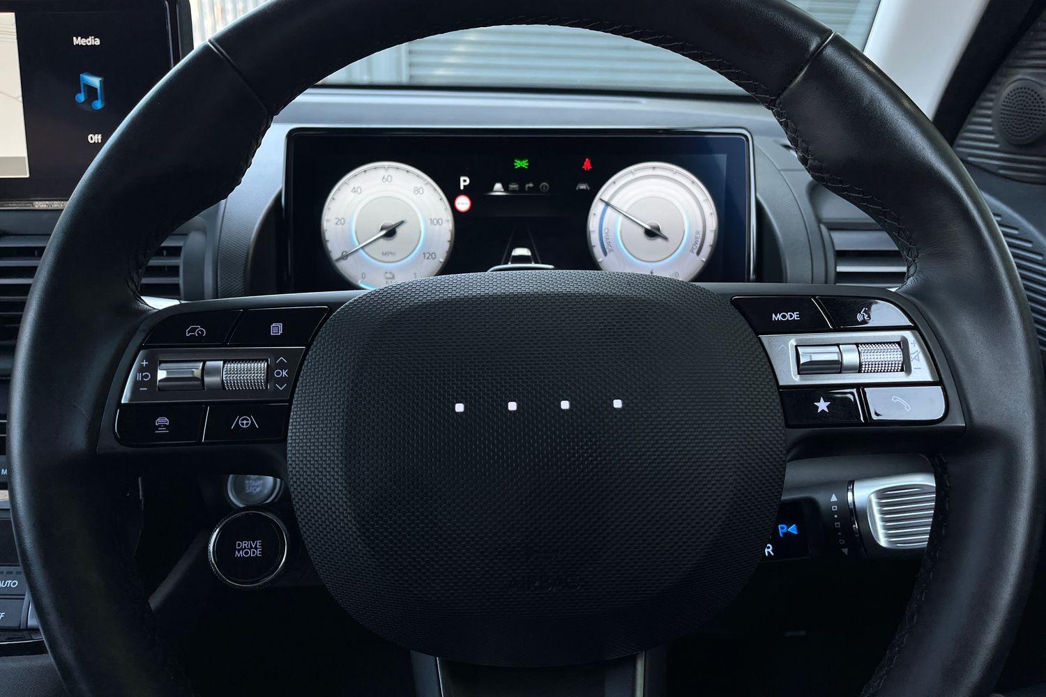 Hyundai INSTER Photo 11