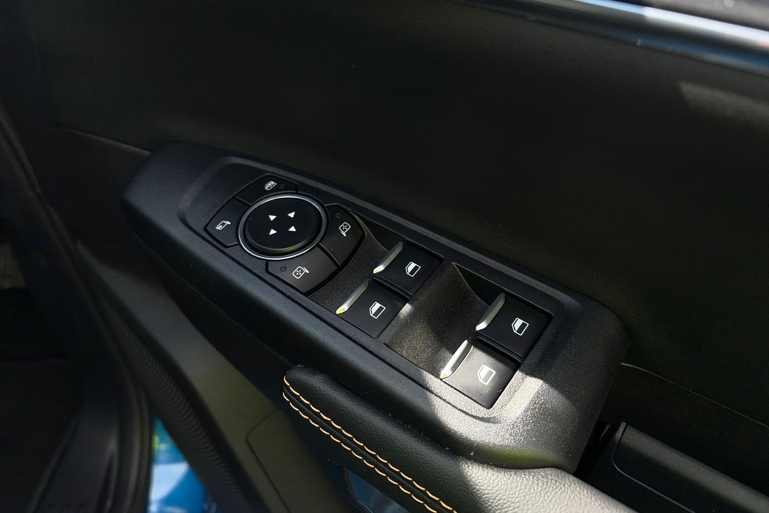 Ford RANGER Photo 28