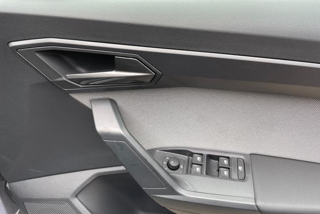 SEAT Ibiza Photo 22