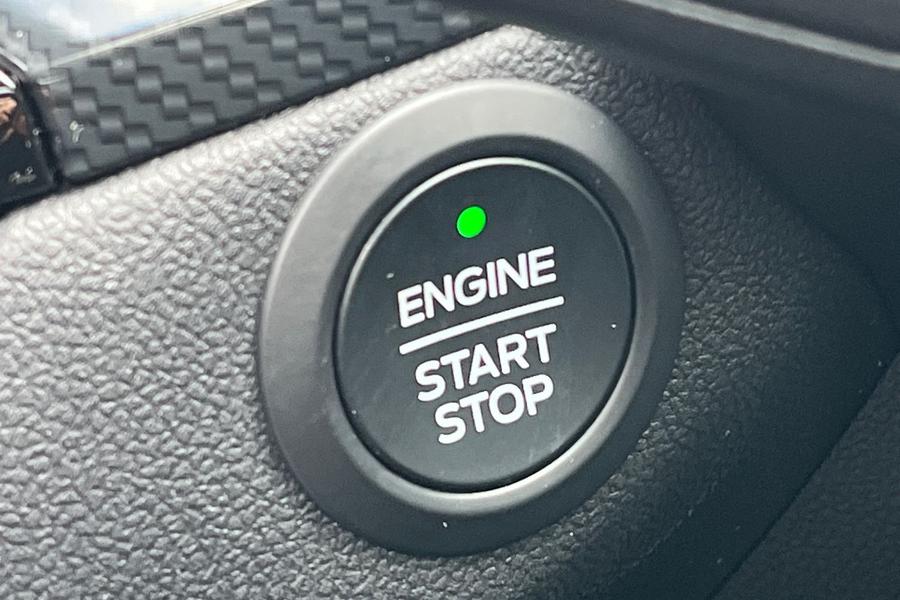 Ford Kuga Photo autoimg-689ed8f88b7af930bad1b9925315ce5798f88e34.jpg