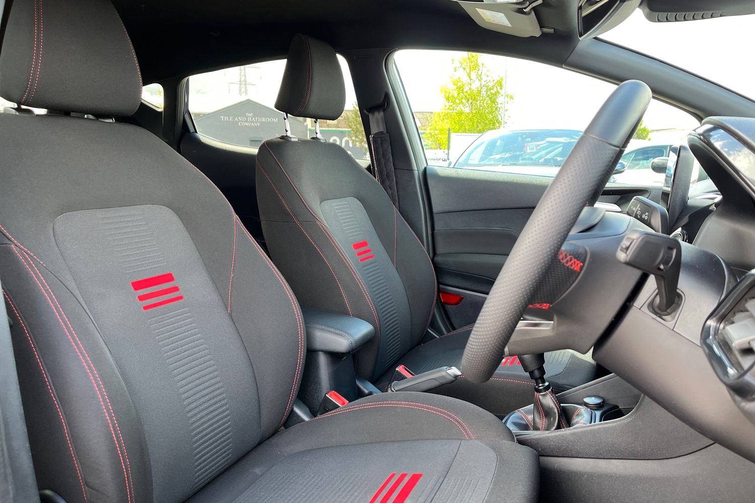 Ford Fiesta Photo 16