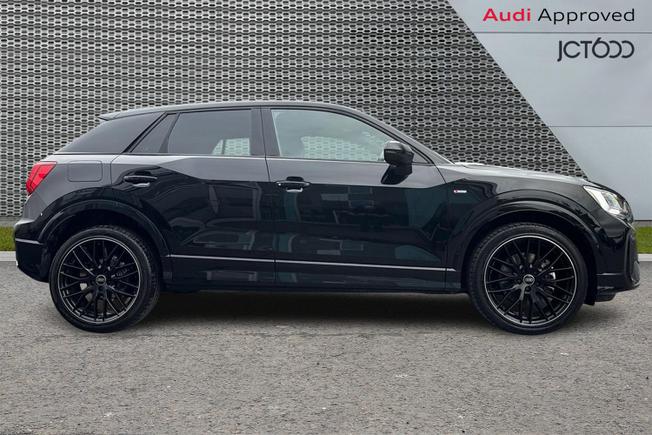 Audi Q2 Photo 4
