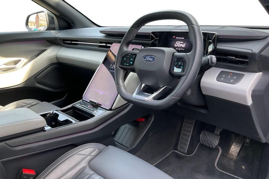 Ford Explorer Photo autoimg-68a751511ba8884b62b78c0a6af1be8afc0eb237.jpg