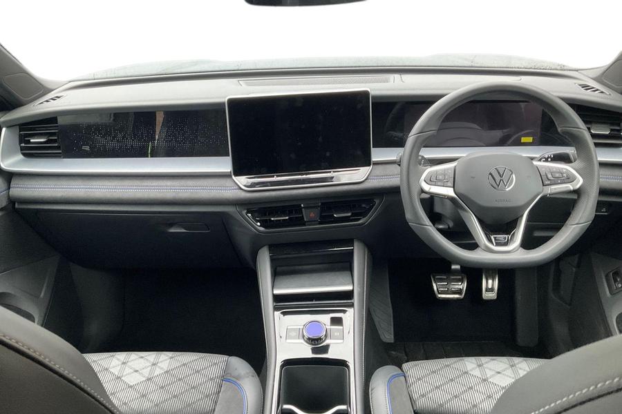 Volkswagen TAYRON Photo autoimg-68abb4860414c6899dd63e5208413179c3352cab.jpg