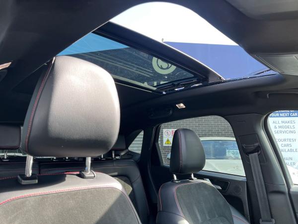 Ford Kuga Photo autoimg-68acd22a2ab0f7c9e589cbbc5da11075540858cc.jpg