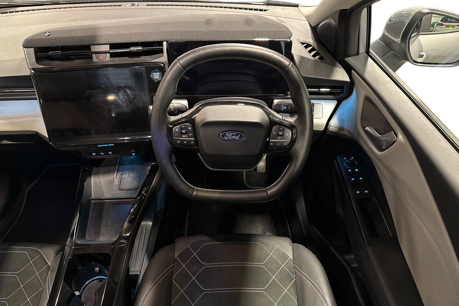 Ford Puma Gen-E Photo 10