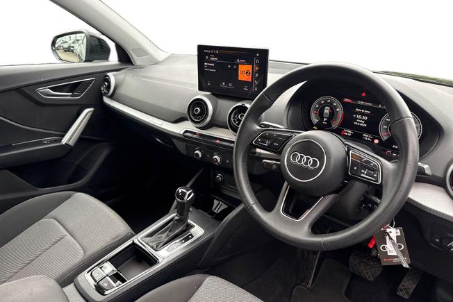 AUDI Q2 Photo 6