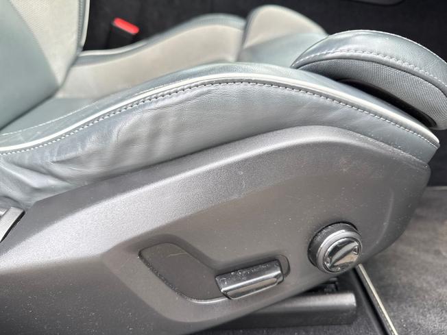VOLVO XC60 Photo 28