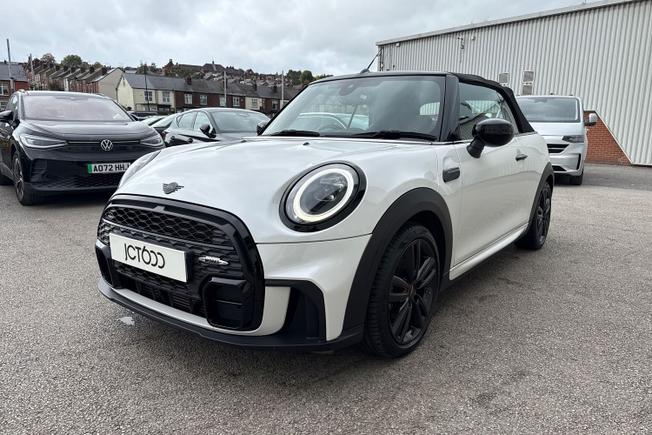 MINI Convertible Photo 28