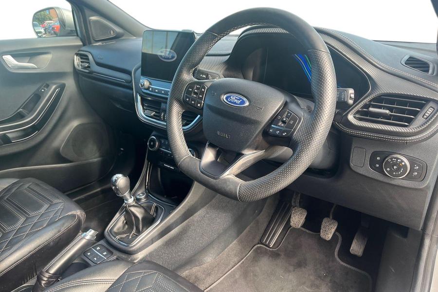 Ford PUMA Photo autoimg-68bb96bdf39c002dc38636da60d0541230e52356.jpg