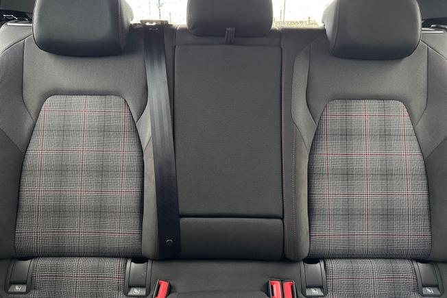 Volkswagen Golf Photo 42