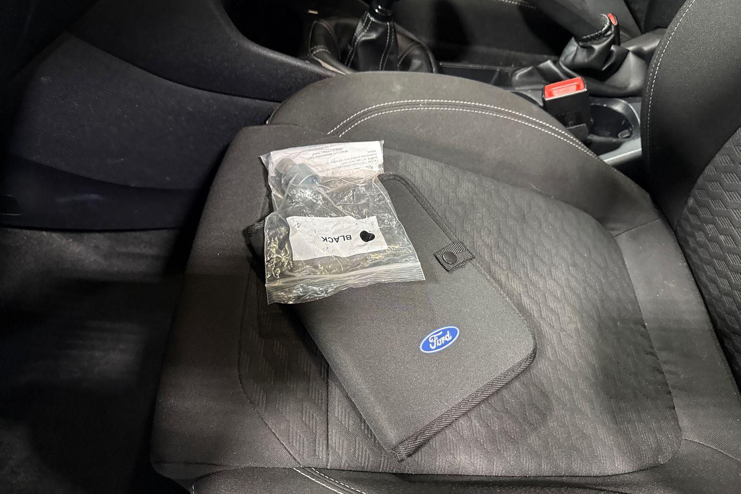 Ford FIESTA Photo 21