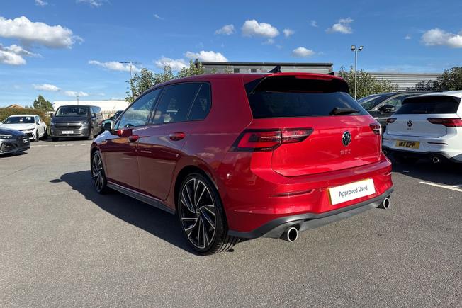VOLKSWAGEN Golf Photo 24