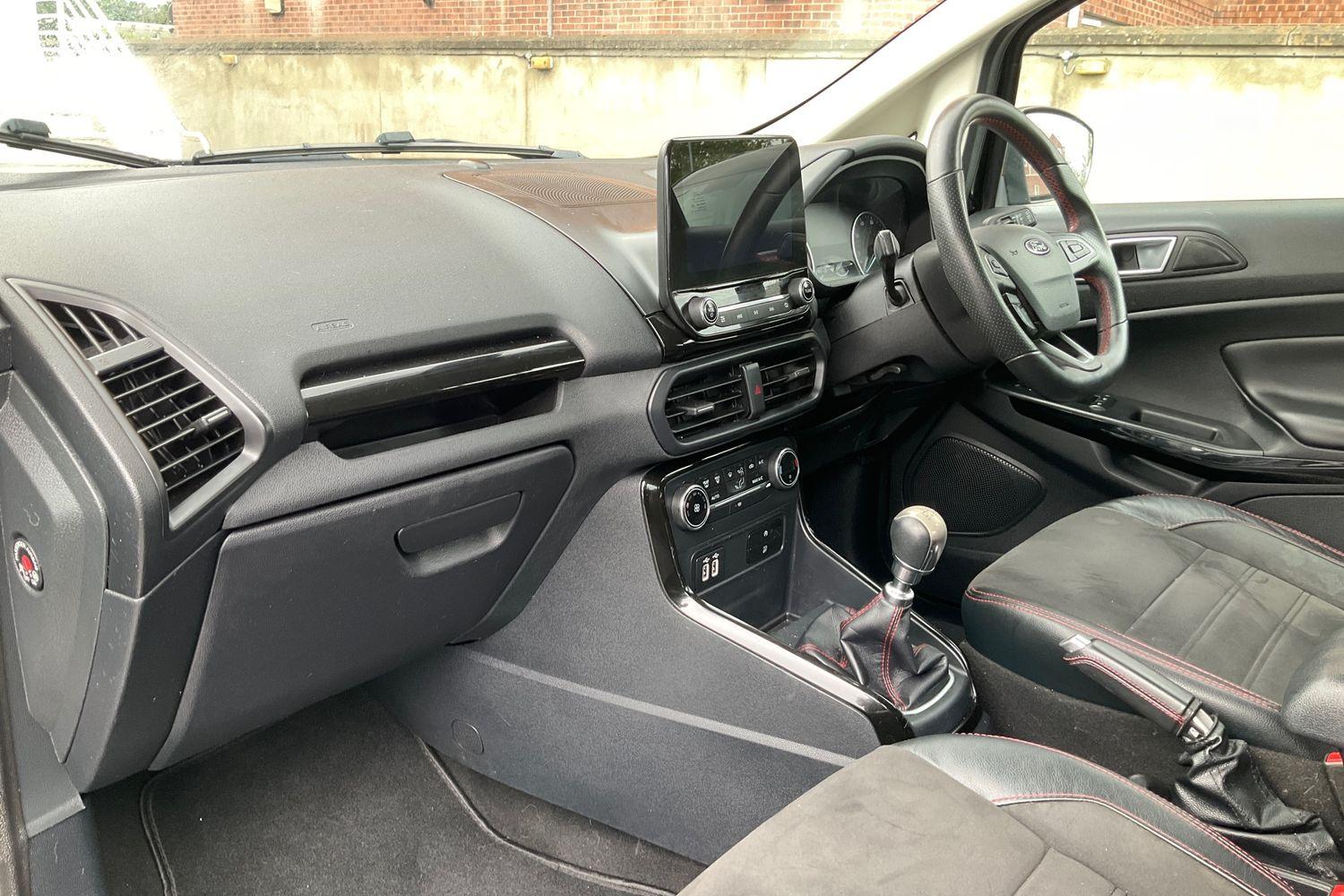 Ford ECOSPORT Photo 17