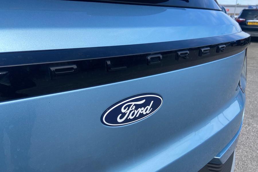 Ford EXPLORER Photo autoimg-68c4d416d34696ea669113d125a015a7e7cefa25.jpg
