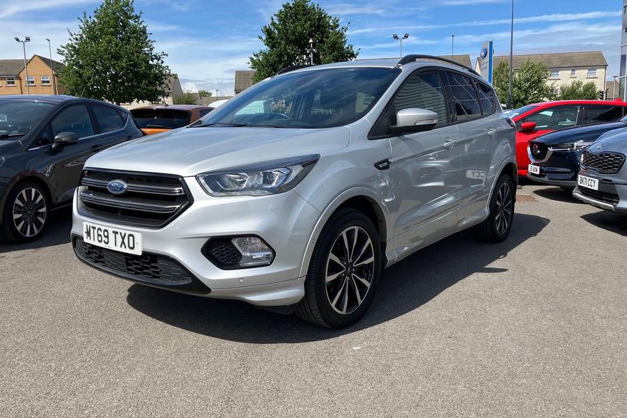 Ford KUGA Photo autoimg-68c4da9aa47046290a01b43b9f0bed5ebbcb575c.jpg